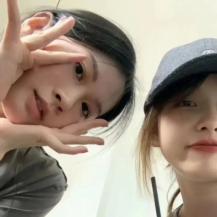 愿郎再吻妾朱唇